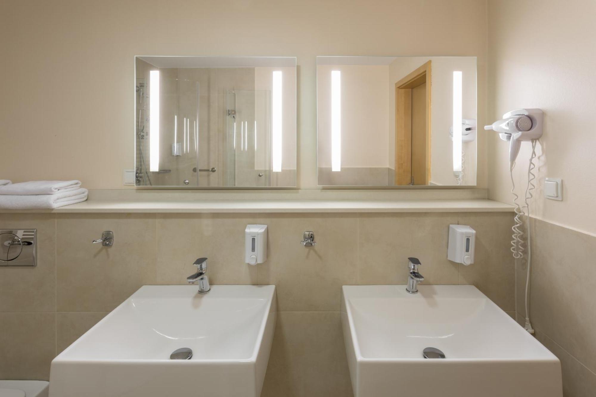 Hotel Orange Przezmierowo Luaran gambar
